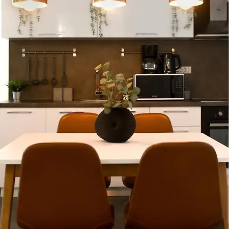 בוקרשט Premium Urban Living - Stylish Apartments At Universitate Prime Location מראה חיצוני תמונה